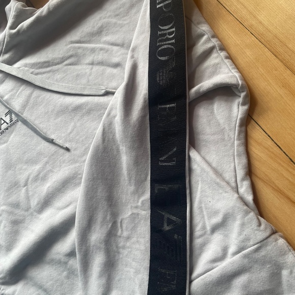 Emporio Armani Cropped Sweatshirt - Picture 2 of 3